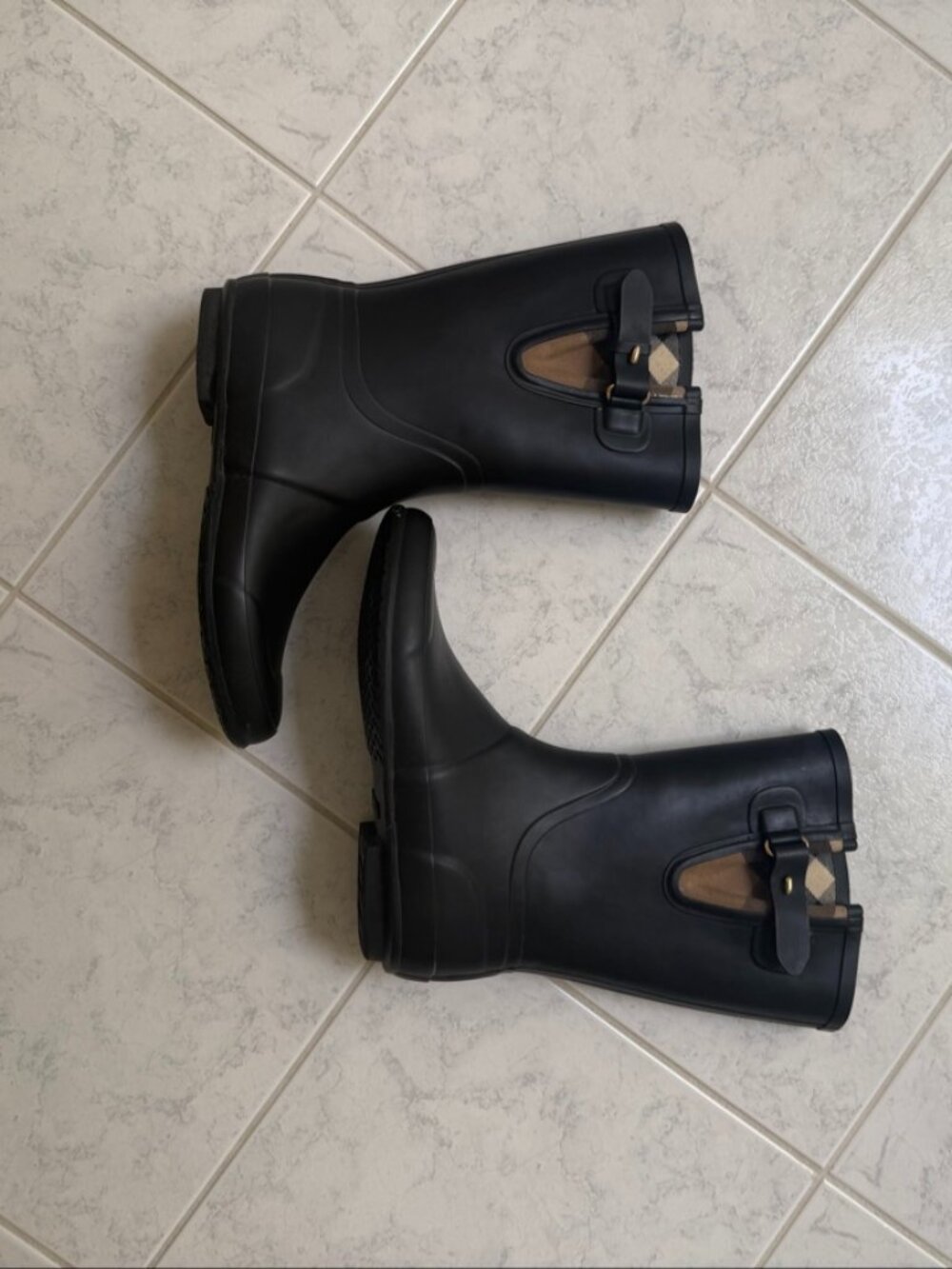 Burberry Black Rubber Rain Boots with Buckle & Check Lining — Size 39 (US 8.5)